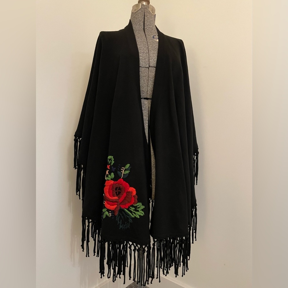 Embroidered Shawl - Picture 5 of 8